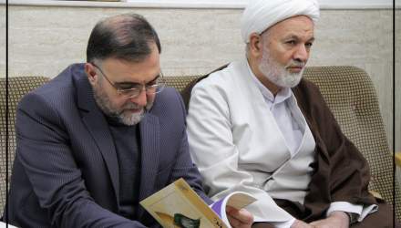 دیدار اعضای ستاد برگزاری همایش بین‌المللی دکترین مهدویت با حجت الاسلام و المسلمین روانبخش نماینده قم در مجلس